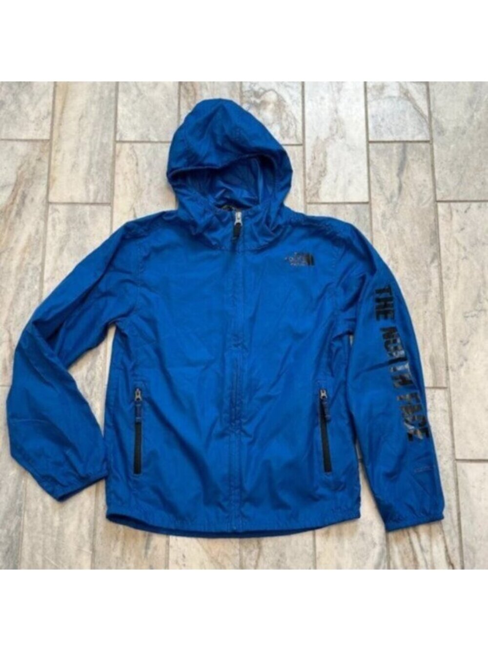 The North Face kids youth small 7/8 (unisex) blue Windwall jacket